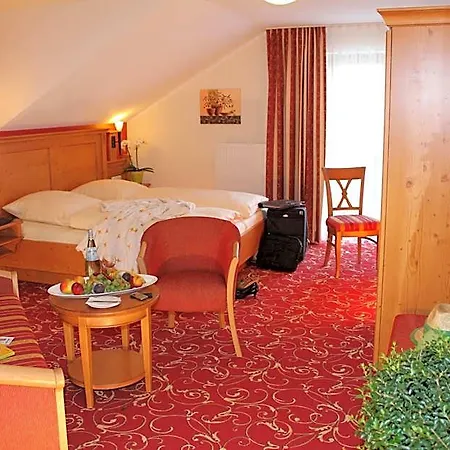 Landgasthof Apfelbeck Hotel 3*